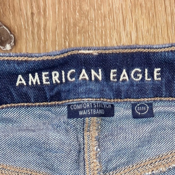 American Eagle Women’s Ex Boyfriend Relaxed Fit Jeans Distressed Size 00 Short - Picture 11 of 12